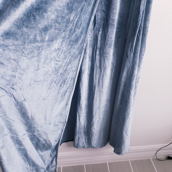 Baltic Born Katelyn Velvet Maxi Wrap Dress New Without Tags - Picture 5 of 8